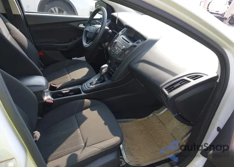 2016 Ford Focus Se z USA, uszkodzony, nr VIN 1FADP3F26GL247657